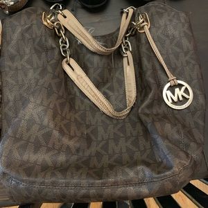 Mk purse authentic